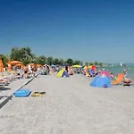 In - Balaton 19185 アパート